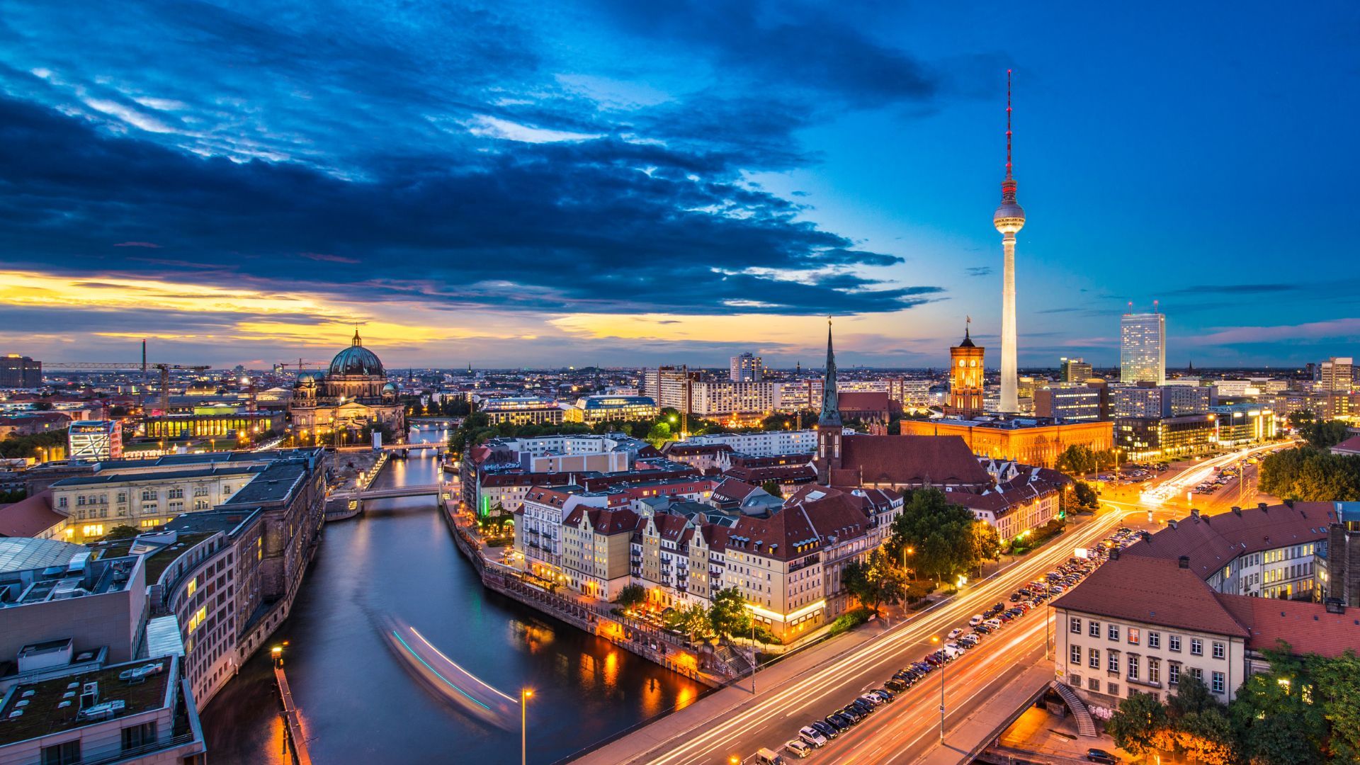 Berlin skyline – Ưu đãi Vietnam Airlines Việt Nam ⇄ Đức