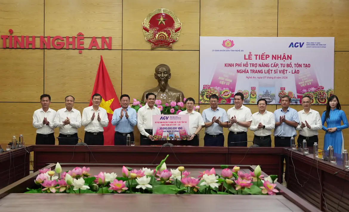 ACV chung tay gìn giữ Nghĩa trang liệt sĩ Việt - Lào