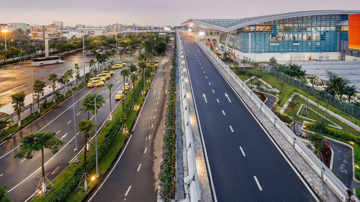 Cảng hàng không quốc tế Đà Nẵng được đầu tư cải tạo đường băng và đường lăn