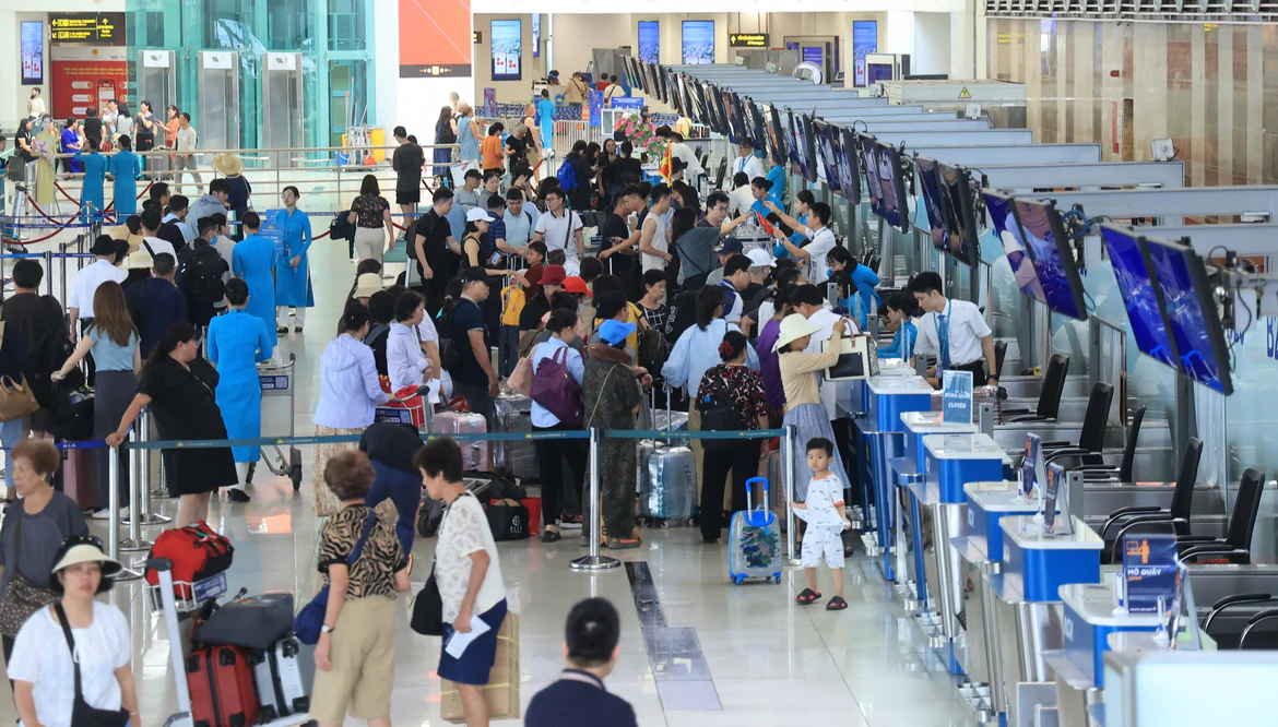 Bộ Xây dựng lập Tổ soạn thảo Nghị định mới về xử phạt vi phạm hàng không