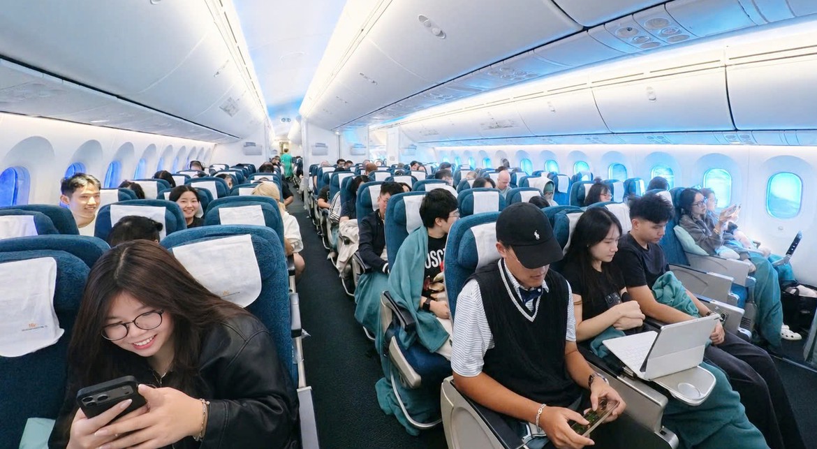 Vietnam Airlines Boeing 787-9 trên hành trình Hà Nội - London