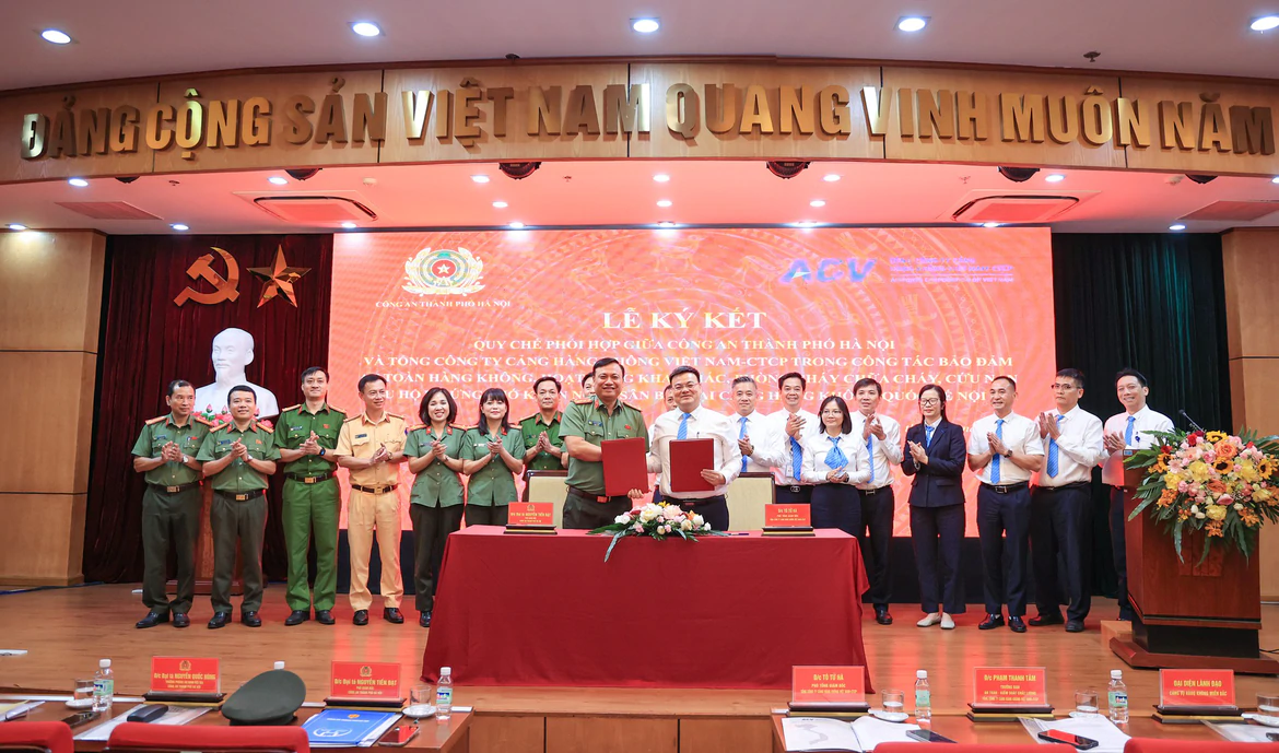 Lễ ký quy chế tại Nội Bài