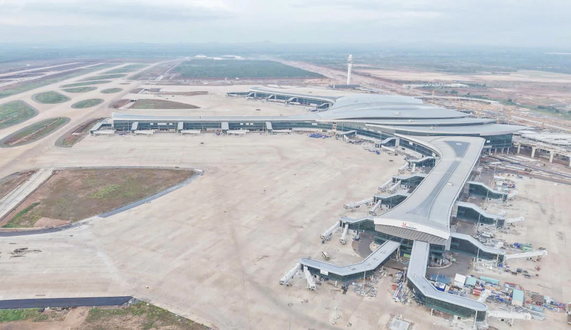 Toàn cảnh nhà ga và sân đỗ sân bay Long Thành đang trong giai đoạn hoàn thiện